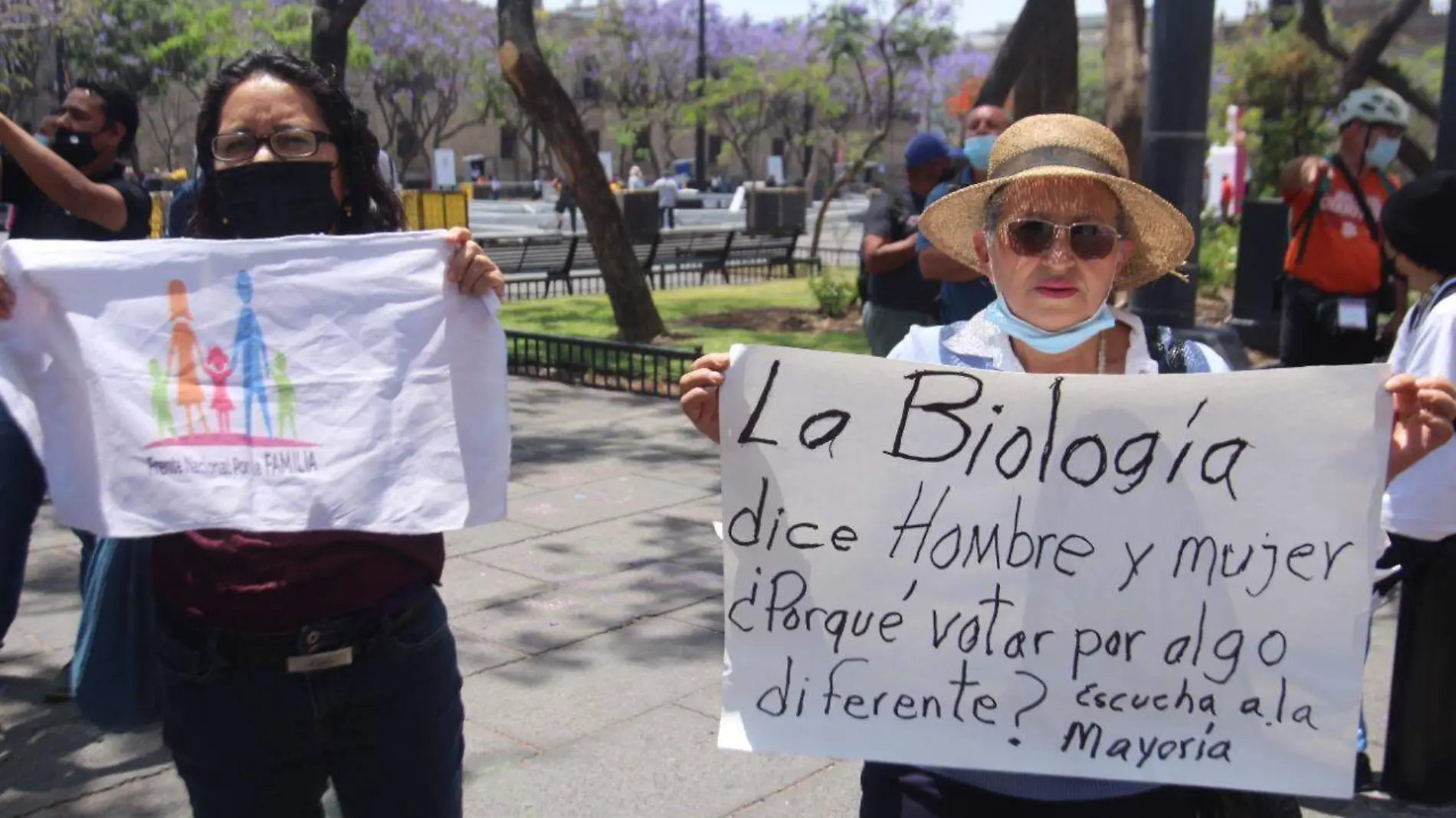 Frente nacional por la familia